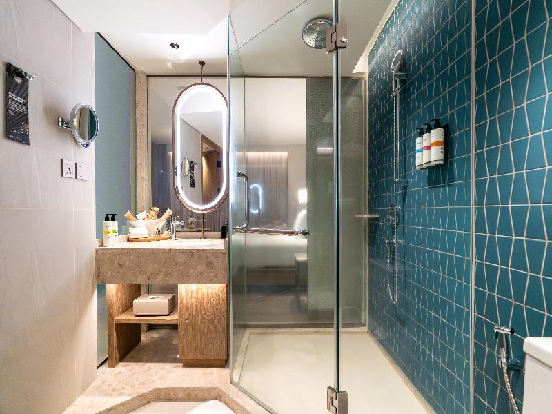 Pullman Phuket Karon Beach Resort image
