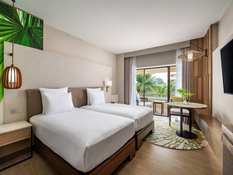 Pullman Phuket Karon Beach Resort image