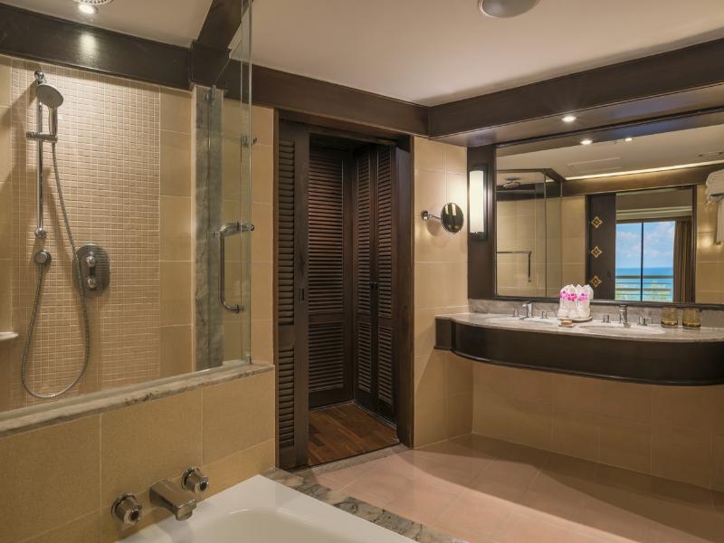Pullman Phuket Karon Beach Resort image
