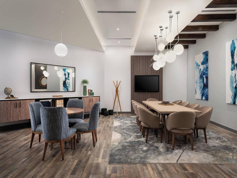 Protea Hotel Johannesburg Wanderers image