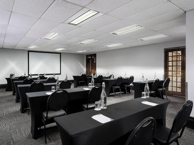 Protea Hotel Johannesburg Wanderers image
