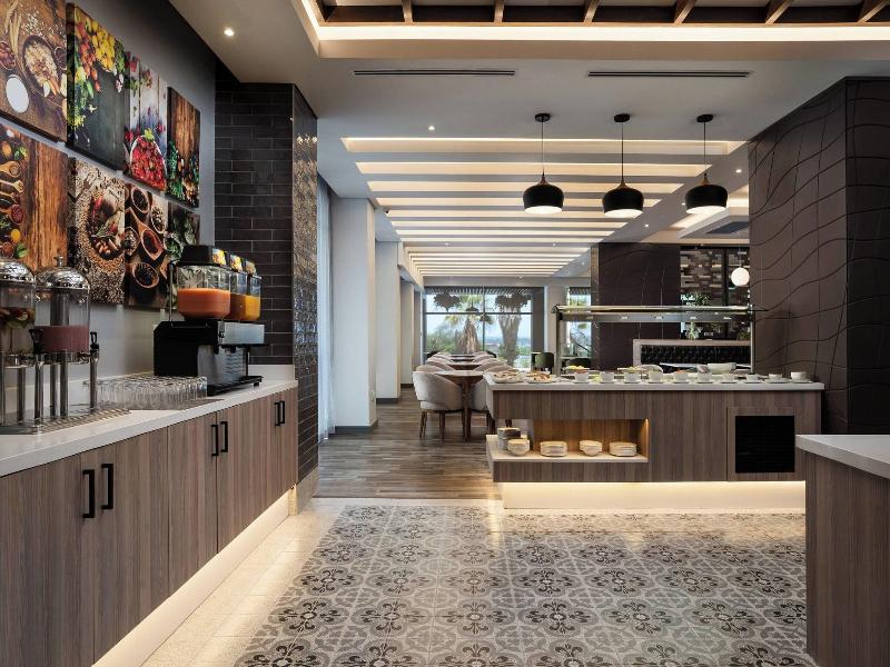Protea Hotel Johannesburg Wanderers image