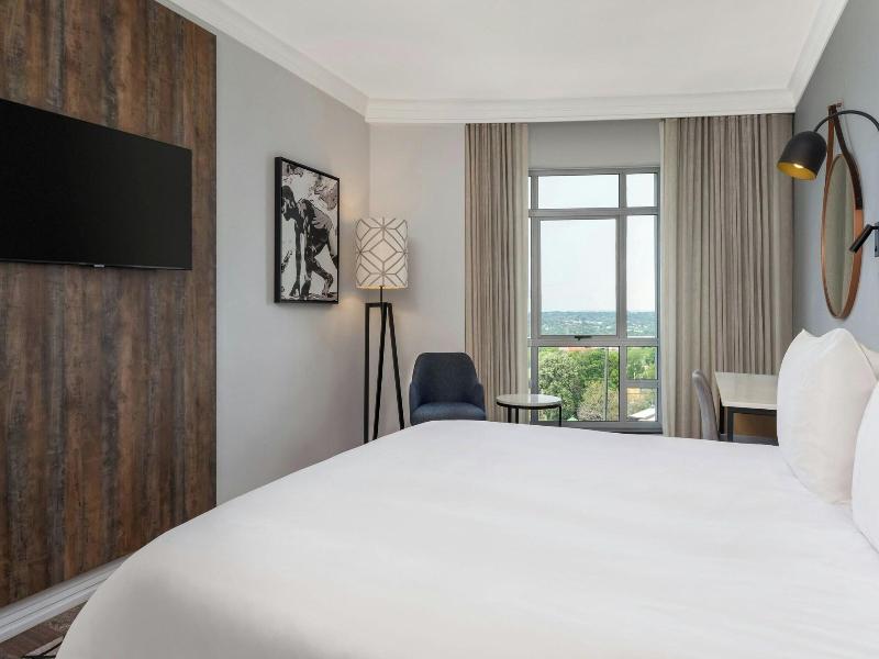 Protea Hotel Johannesburg Wanderers image