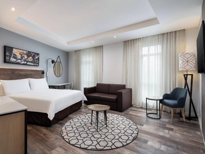 Protea Hotel Johannesburg Wanderers image