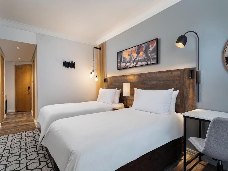 Protea Hotel Johannesburg Wanderers image