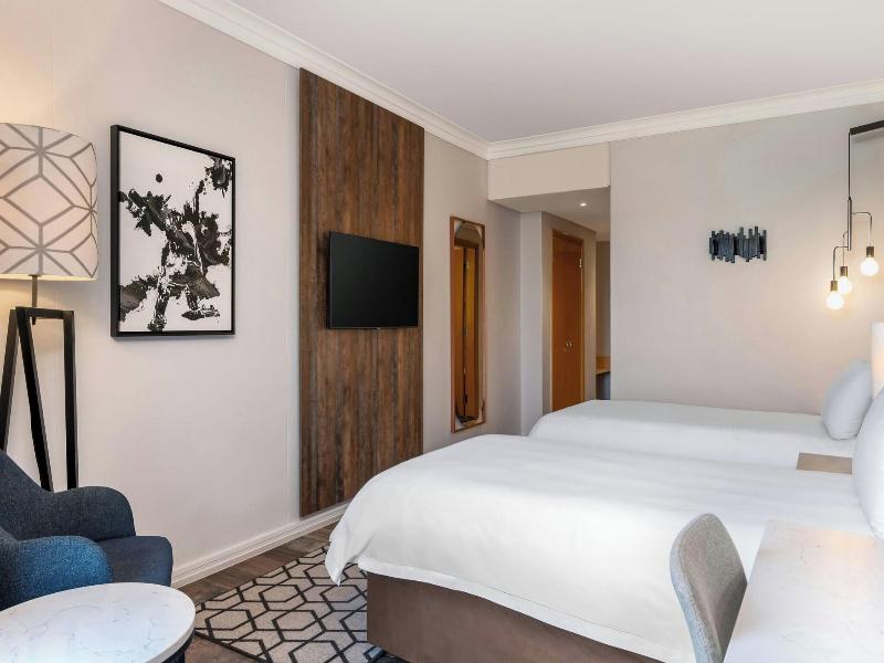 Protea Hotel Johannesburg Wanderers image