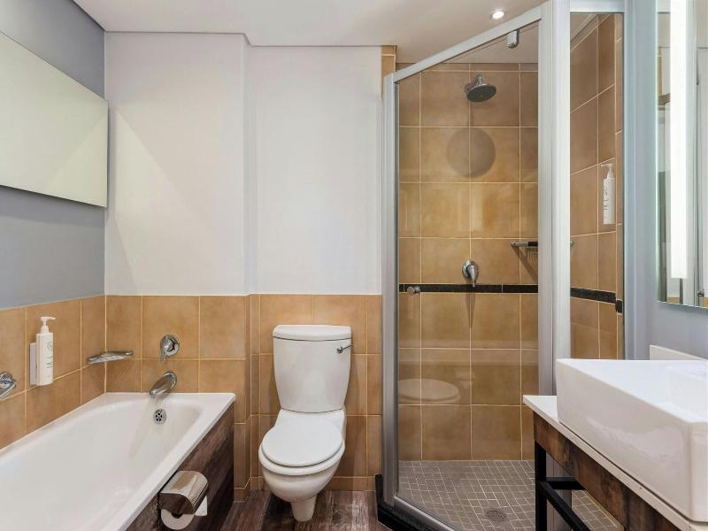 Protea Hotel Johannesburg Wanderers image