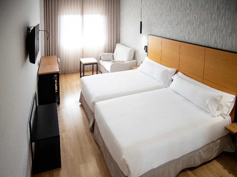 Hotel Gran Fama image