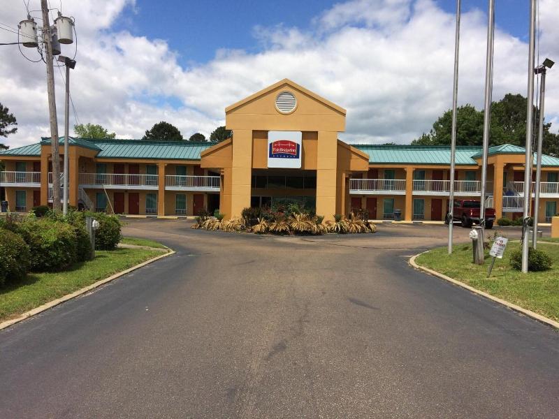 FairBridge Inn Express image