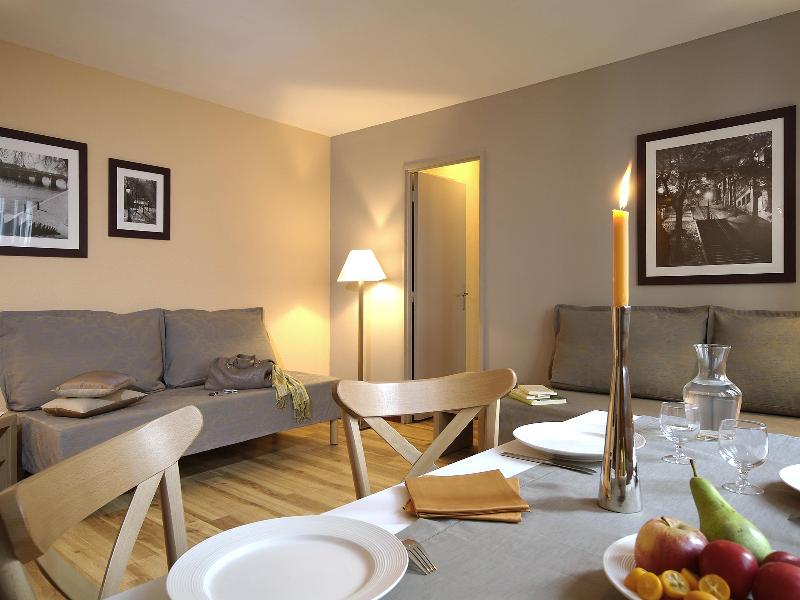 Aparthotel Adagio Paris Montmartre image