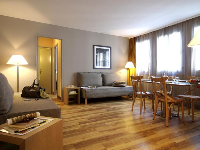 Aparthotel Adagio Paris Montmartre image