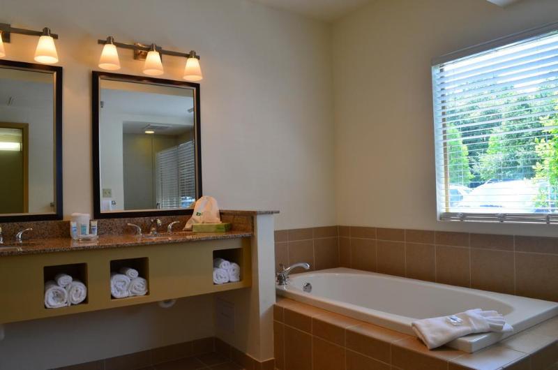 Fotos Hotel Quality Suites Bluebonnet Center