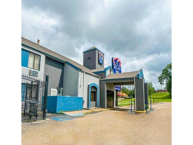 Relax Inn By Oyo Jackson MS Hwy 80/I-20 image