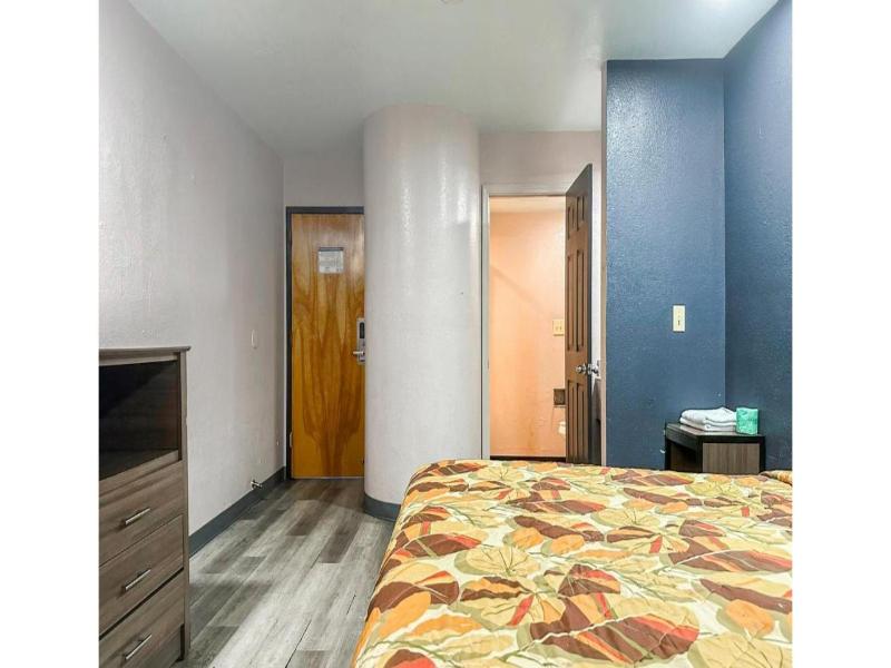 Relax Inn By Oyo Jackson MS Hwy 80/I-20 image