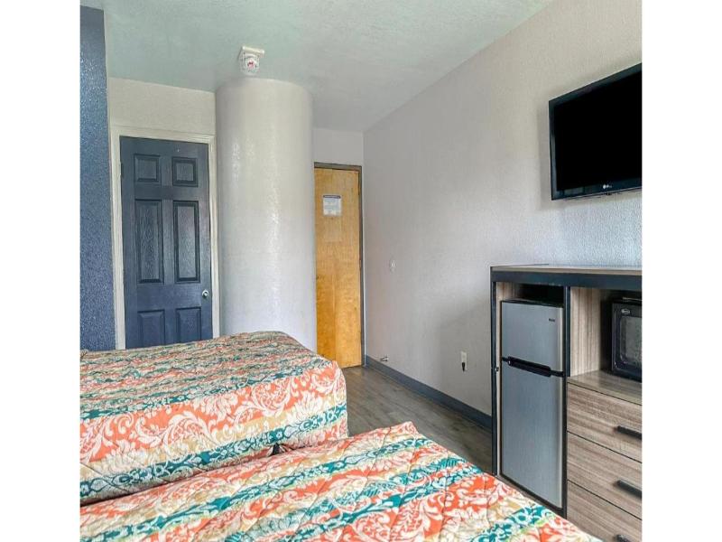 Relax Inn By Oyo Jackson MS Hwy 80/I-20 image