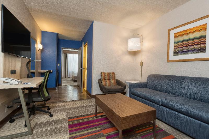 Holiday Inn Express & Suites S Lake Buena Vista image