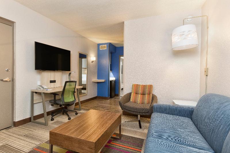 Holiday Inn Express & Suites S Lake Buena Vista image