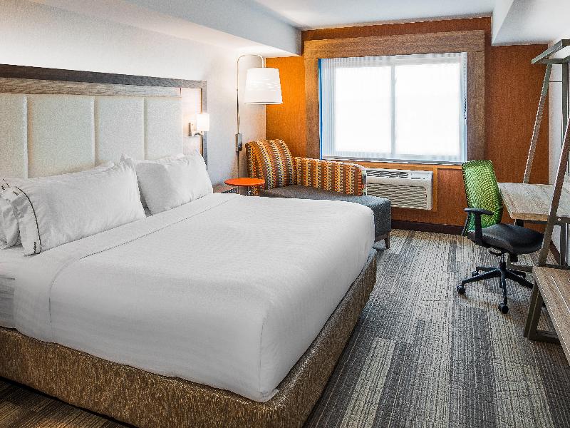 Holiday Inn Express & Suites S Lake Buena Vista image