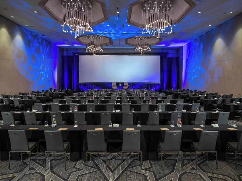 Renaissance Dallas Addison Hotel image