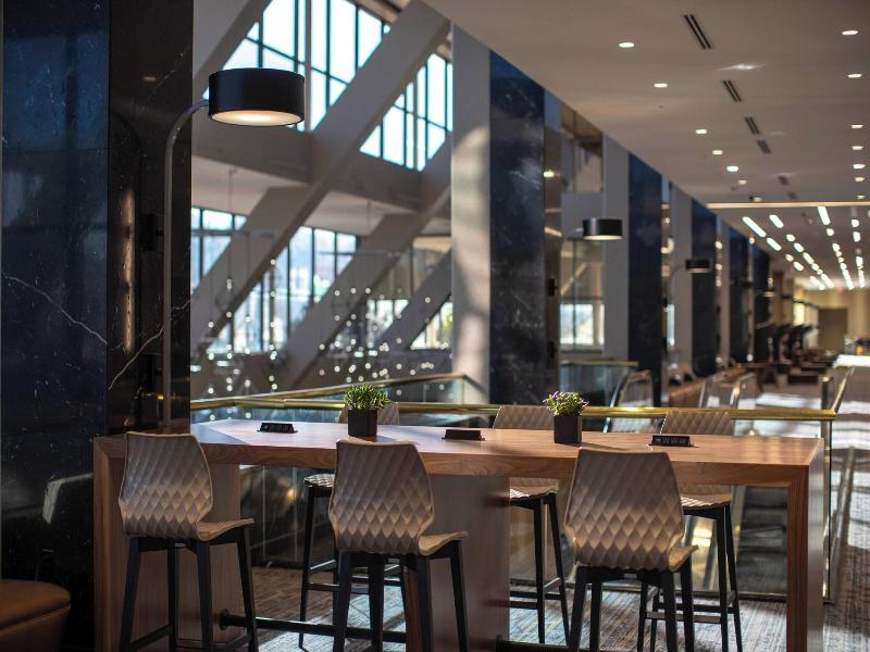 Renaissance Dallas Addison Hotel image