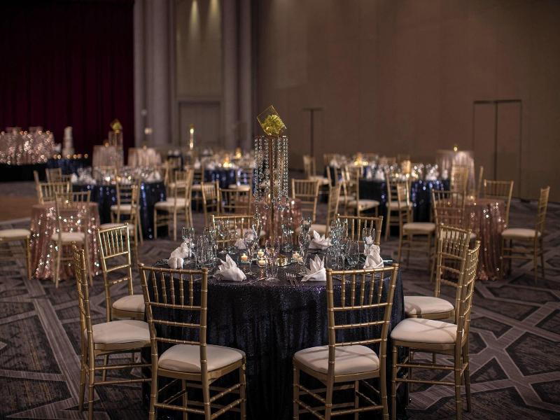 Renaissance Dallas Addison Hotel image