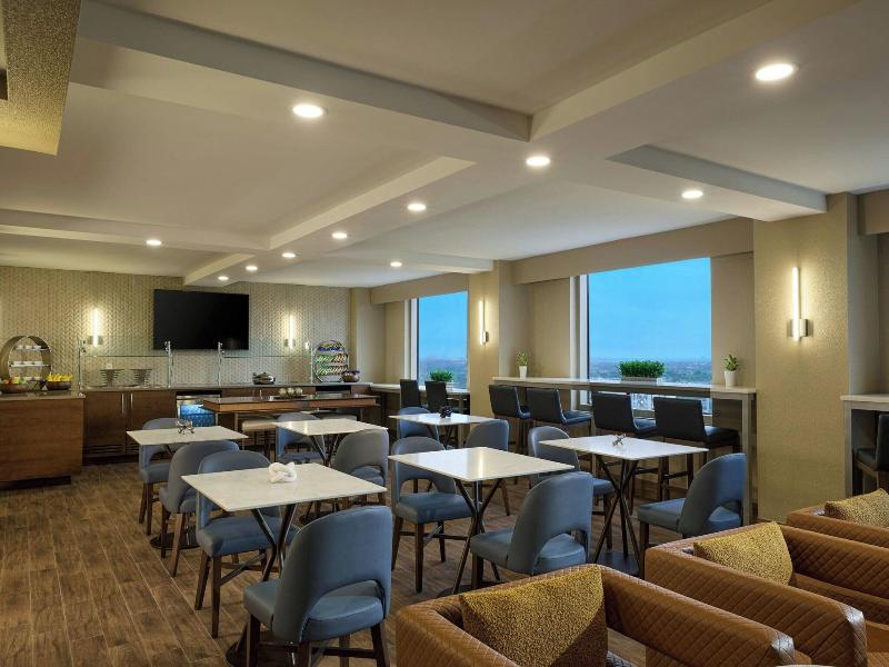 Renaissance Dallas Addison Hotel image