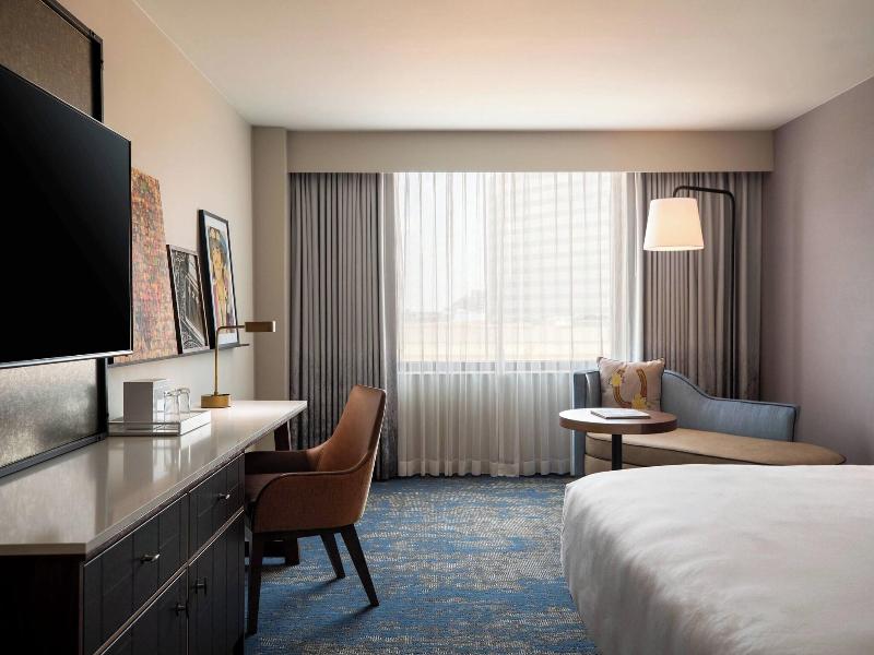 Renaissance Dallas Addison Hotel image