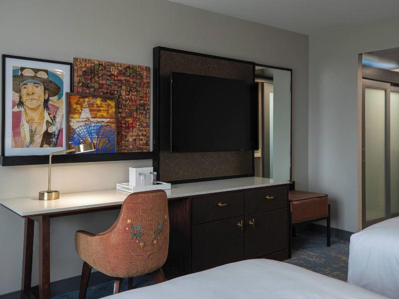 Renaissance Dallas Addison Hotel image