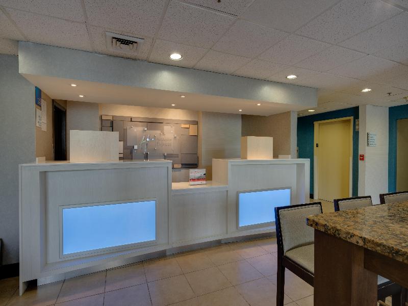 Holiday Inn Express Washington DC East-Andrews AFB image