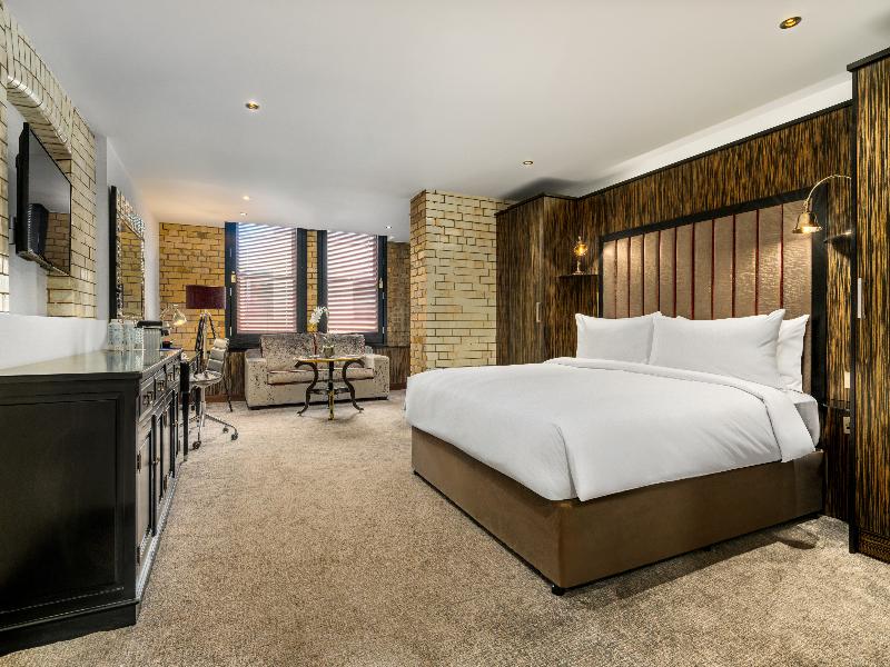 Trinity City Hotel image