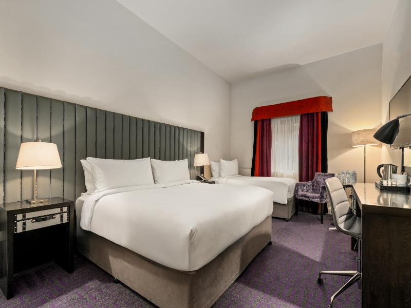 Trinity City Hotel image