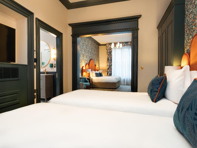 Trinity City Hotel image