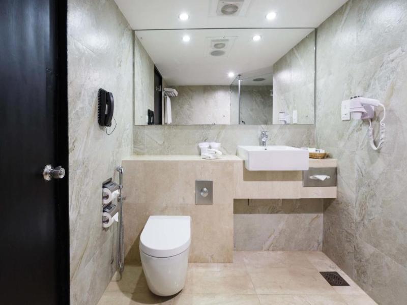 Ramada Colombo image