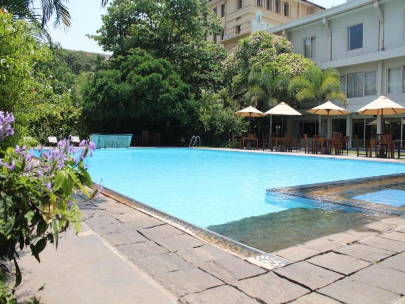 Ramada Colombo image