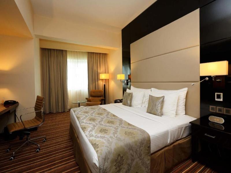 Ramada Colombo image