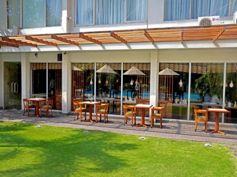 Ramada Colombo image