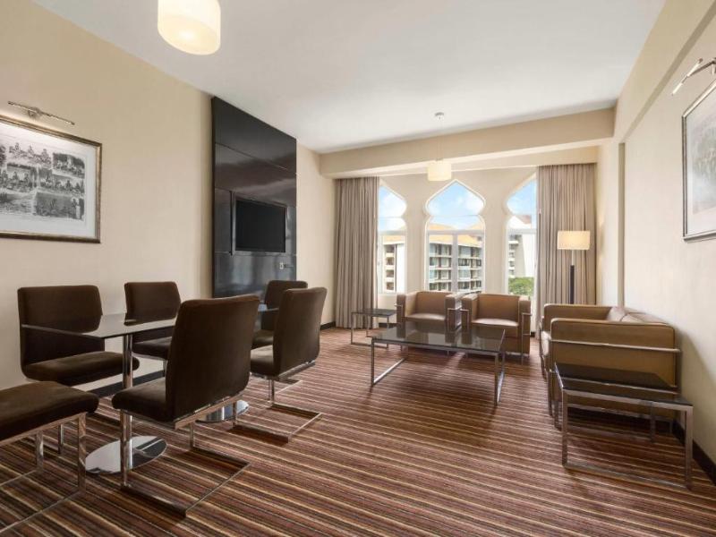 Ramada Colombo image