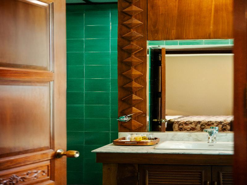 Earls Regency Hotel image
