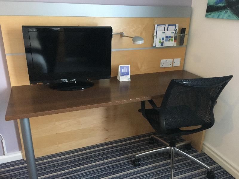 Holiday Inn Express Birmingham Castle Bromwich photo 15
