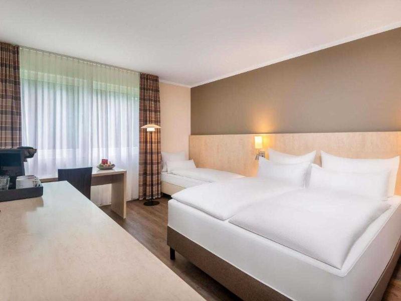 Sunday Hotel Bielefeld Johannisberg image