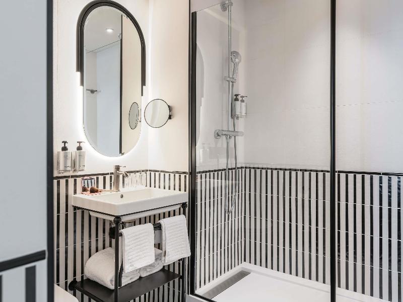 Hotel Faubourg Galant Paris Handwritten Collection image