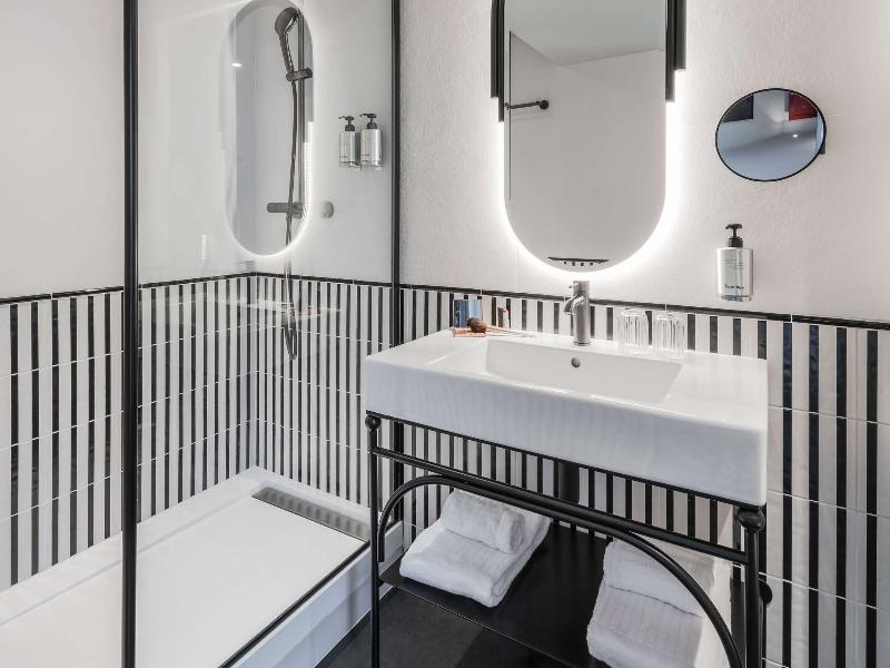 Hotel Faubourg Galant Paris Handwritten Collection image