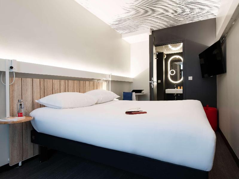 Hotel Faubourg Galant Paris Handwritten Collection image