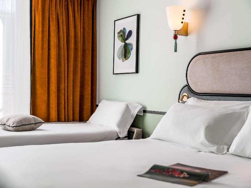 Hotel Faubourg Galant Paris Handwritten Collection image