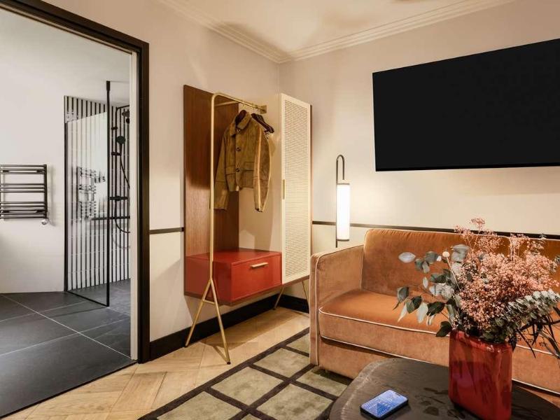 Hotel Faubourg Galant Paris Handwritten Collection image