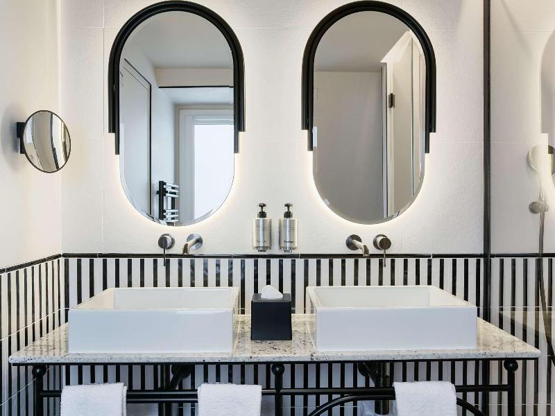 Hotel Faubourg Galant Paris Handwritten Collection image
