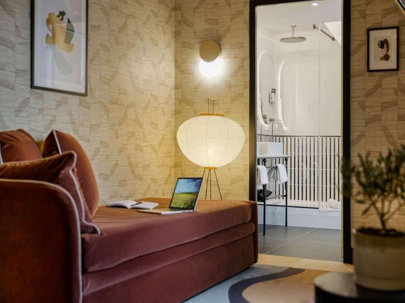 Hotel Faubourg Galant Paris Handwritten Collection image