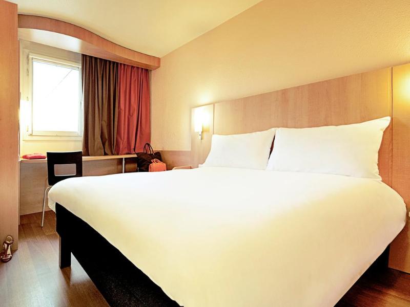 Hotel Faubourg Galant Paris Handwritten Collection image