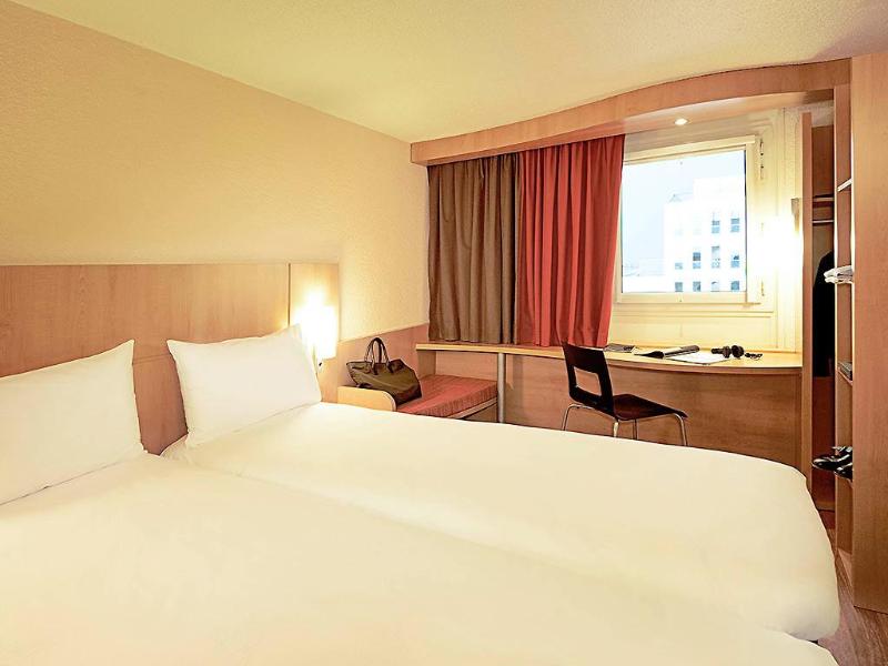 Hotel Faubourg Galant Paris Handwritten Collection image
