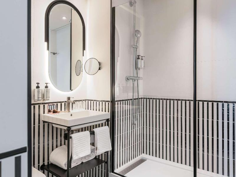Hotel Faubourg Galant Paris Handwritten Collection image